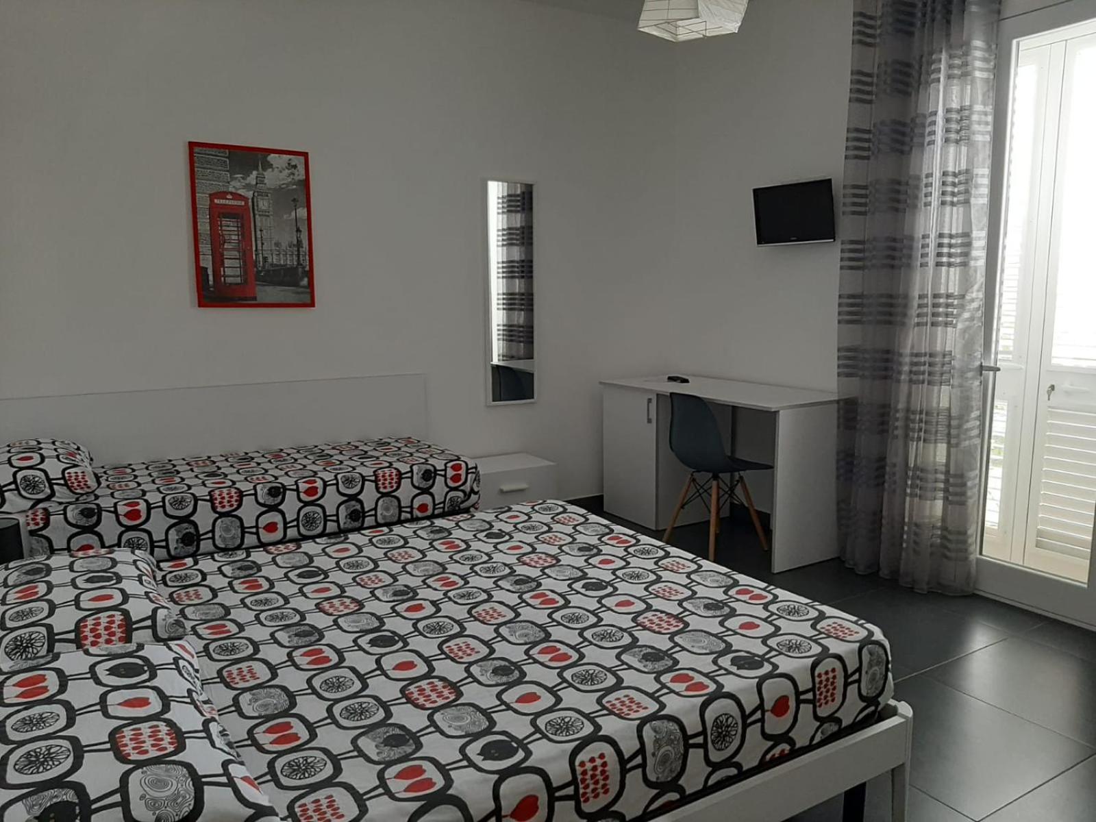 Le Murge Del Salento Hotel B&B Depandance Uggiano La Chiesa Ruang foto